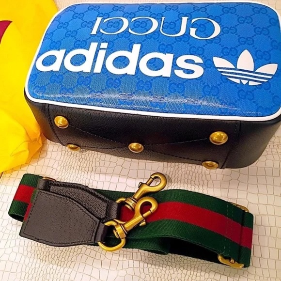 💋Very Rare Brand New Adidas x Gucci Blue Crystal Canvas Cross Bag - Picture 1 of 12